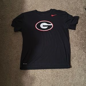 Black uga power g tshirt